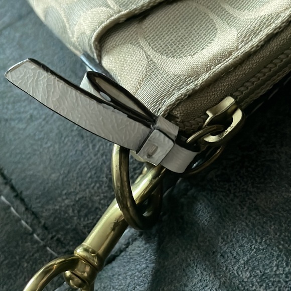 COACH Crossbody Purse - Picture 12 of 16